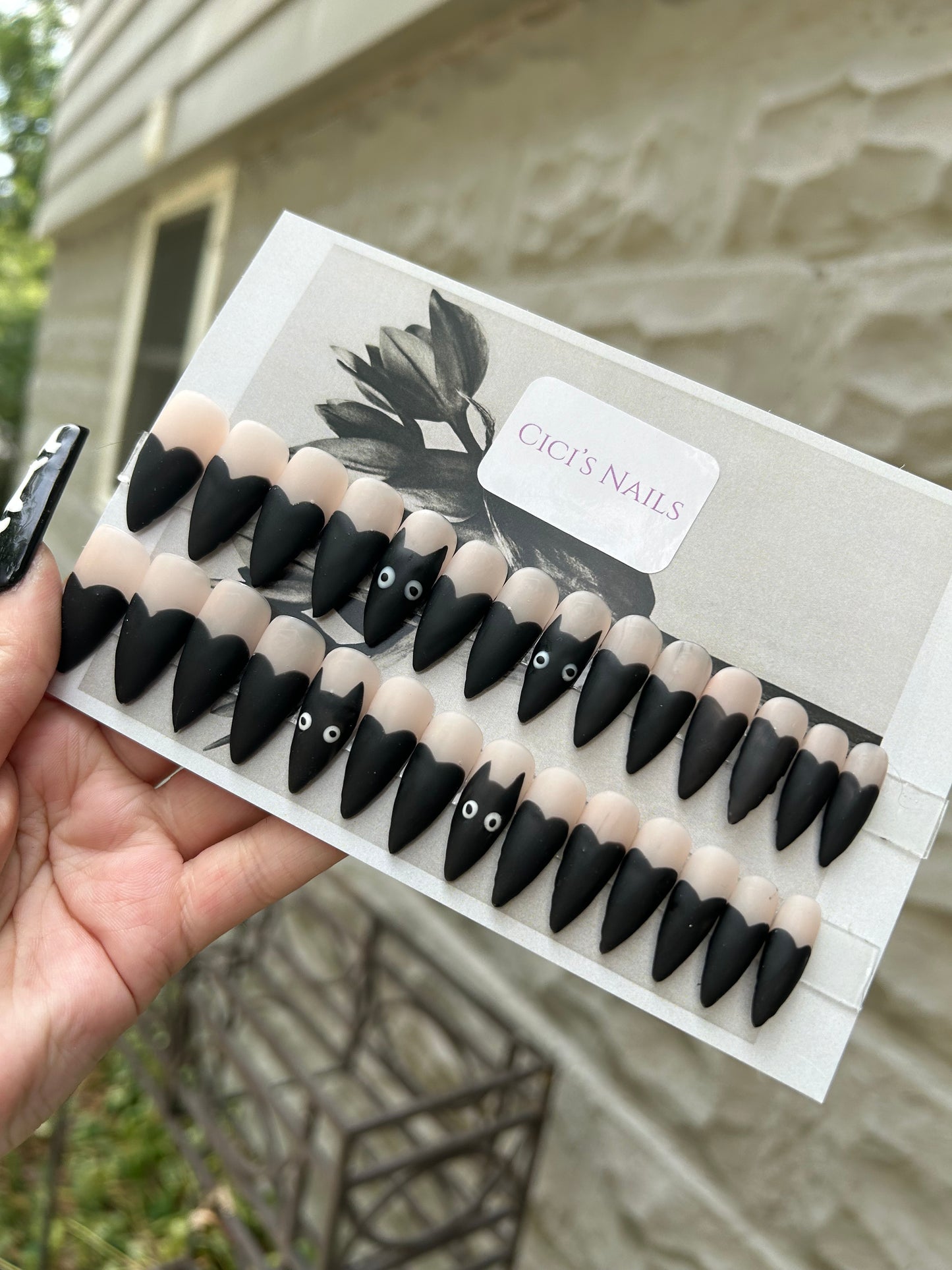 🦇 bat/cat French tip🐈⬛ medium stiletto one size fits all