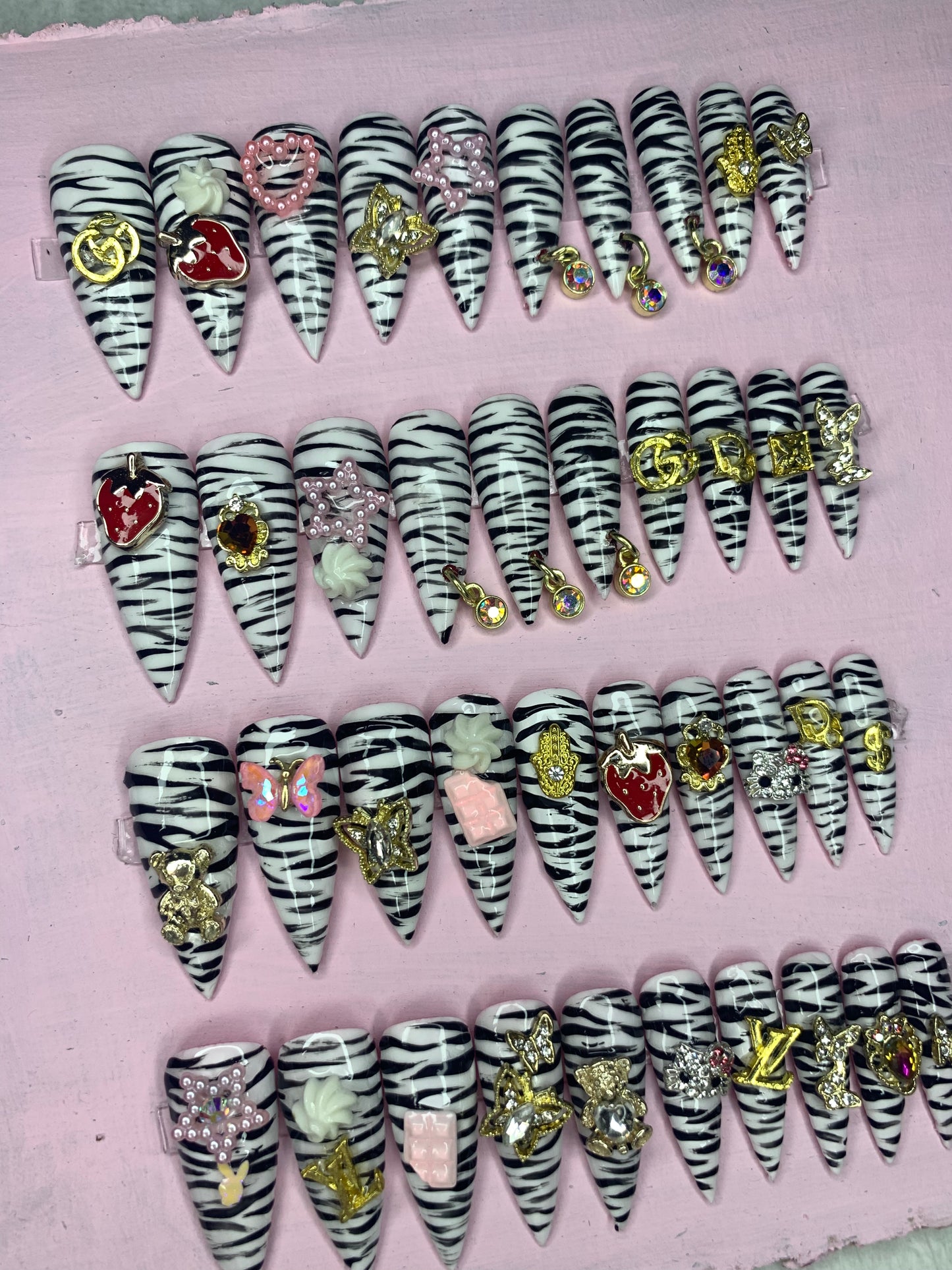 2000s Junk💖💫🧸 Long stiletto 40 piece