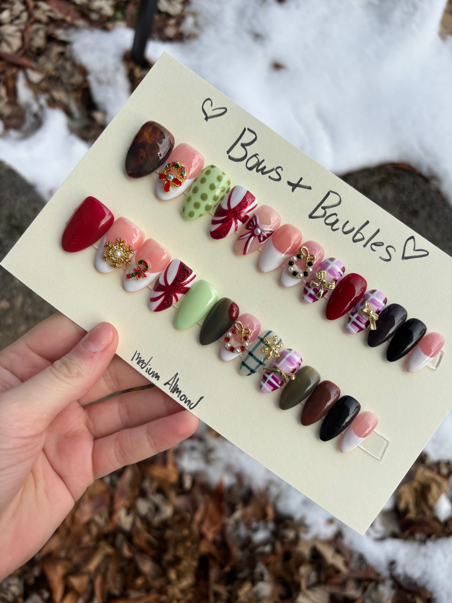 Bows & Baubles 🎀🎄 medium almond