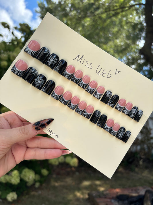 Miss web🕸️🕷️🖤 short square