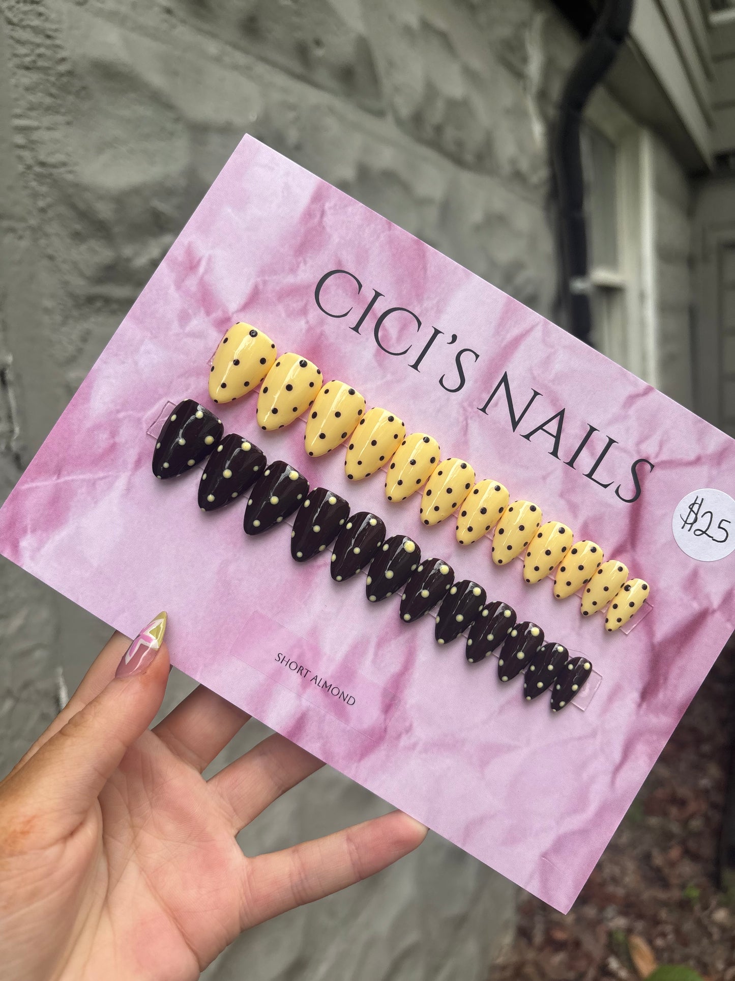 🤎💛 polka dot short almond one size fits all