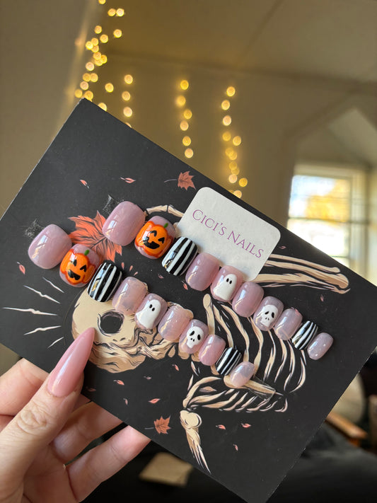 Spooky stickers🎃 extra extra short round square