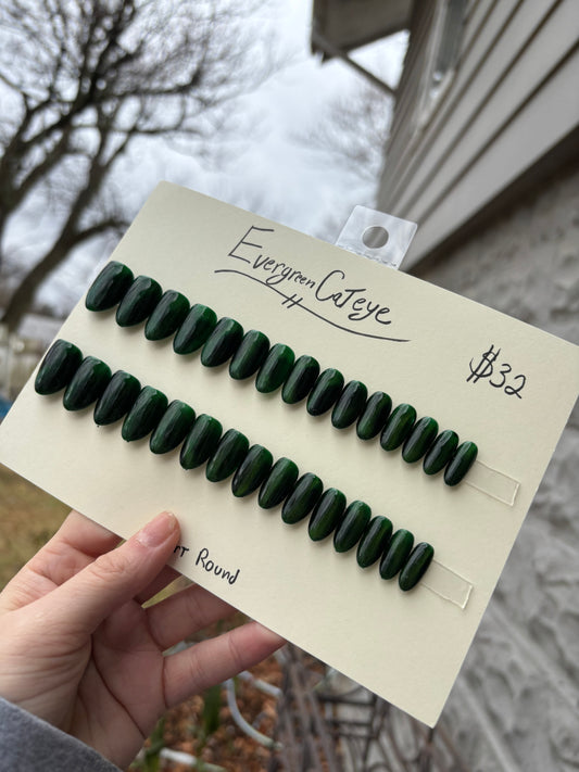 Cateeye ever green🎄 short round