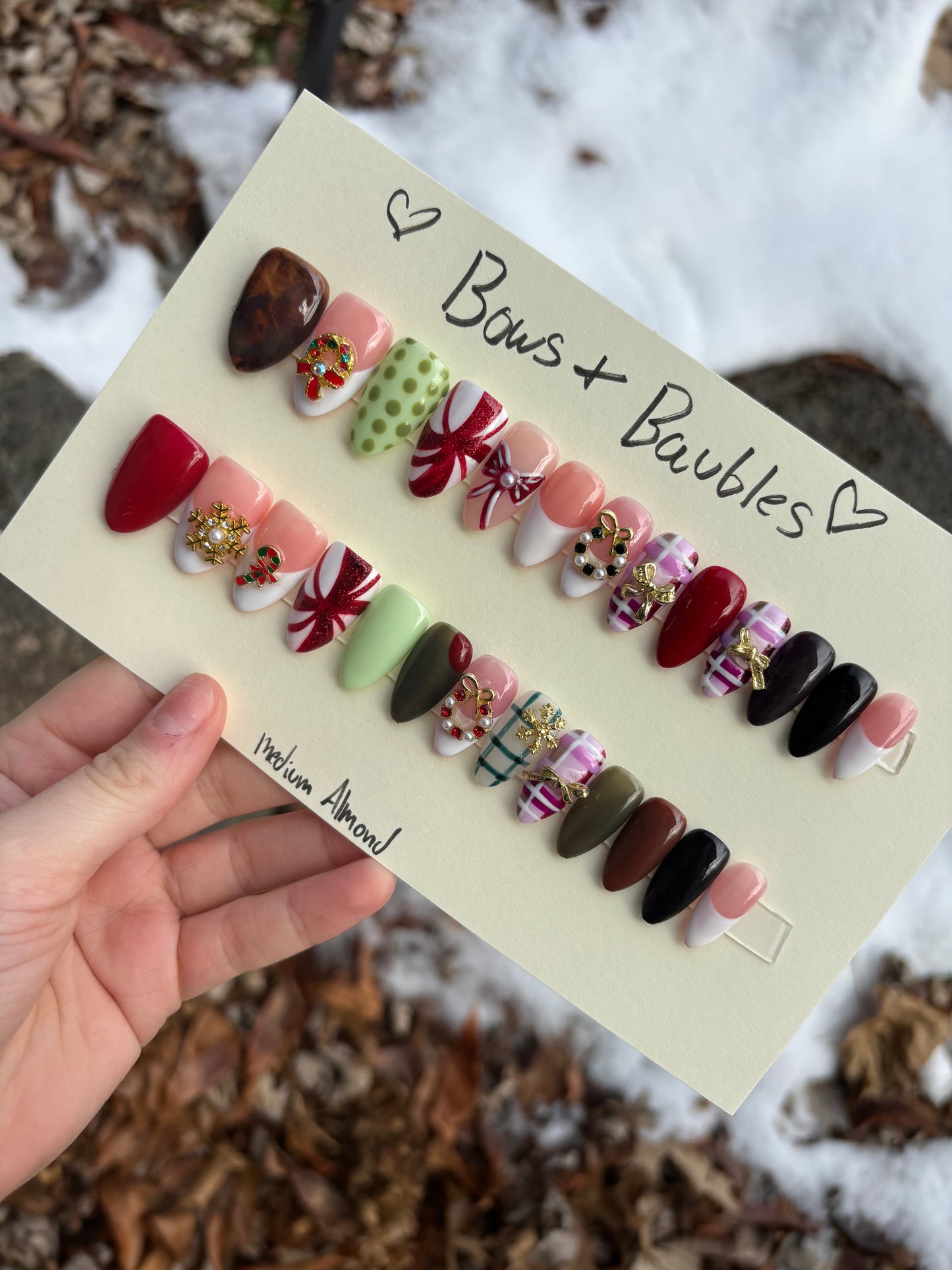 Bows & Baubles 🎀🎄 medium almond