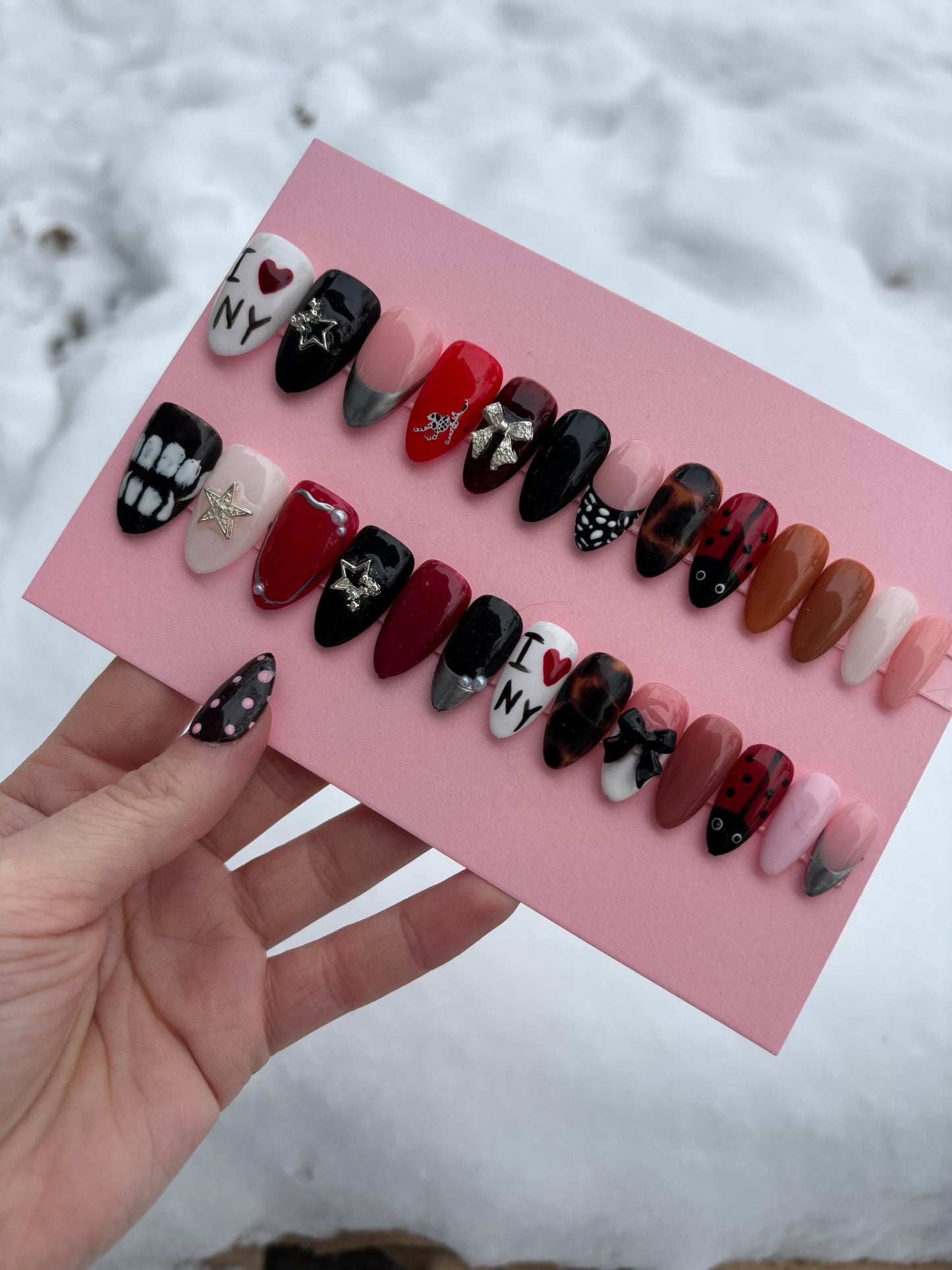 Red moment 💋🍷🐾 medium almond