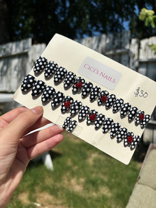 Lady bugs and Black polka dots 🖤🐞 short almond