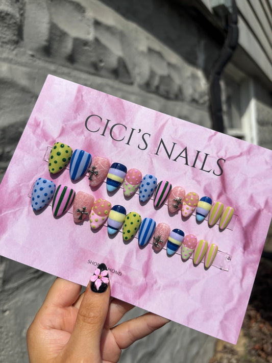 🤍⚜️💙 short almond one size fits all