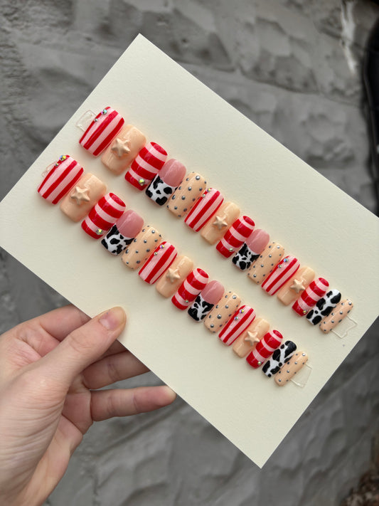 ⭐️🐄❤️ medium square one size fits all