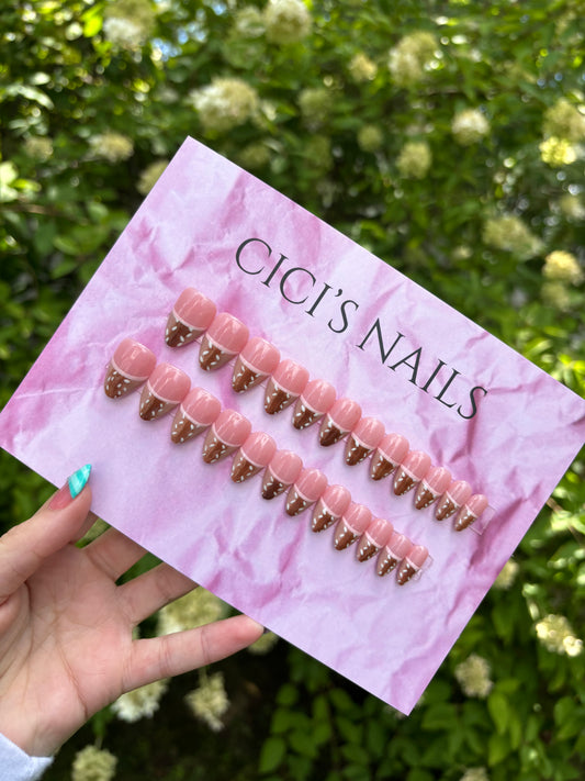 🦌💗🤍 short almond one size fits all