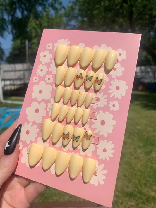 Yellow Butterfly💛🦋 short almond one size fits all