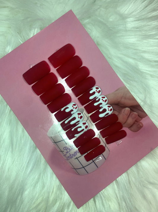 Red lady 🍎🤍 medium square 20 piece