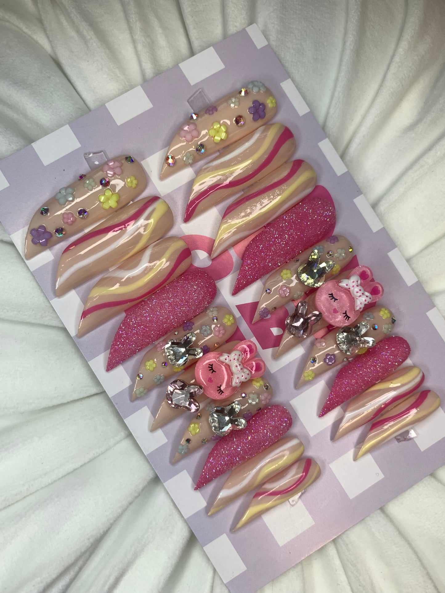 Glam Bunny💗🐰 Long Lipstick 20 piece