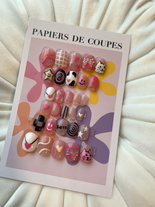 Sticker book🖤💖 30 piece X short nail covers